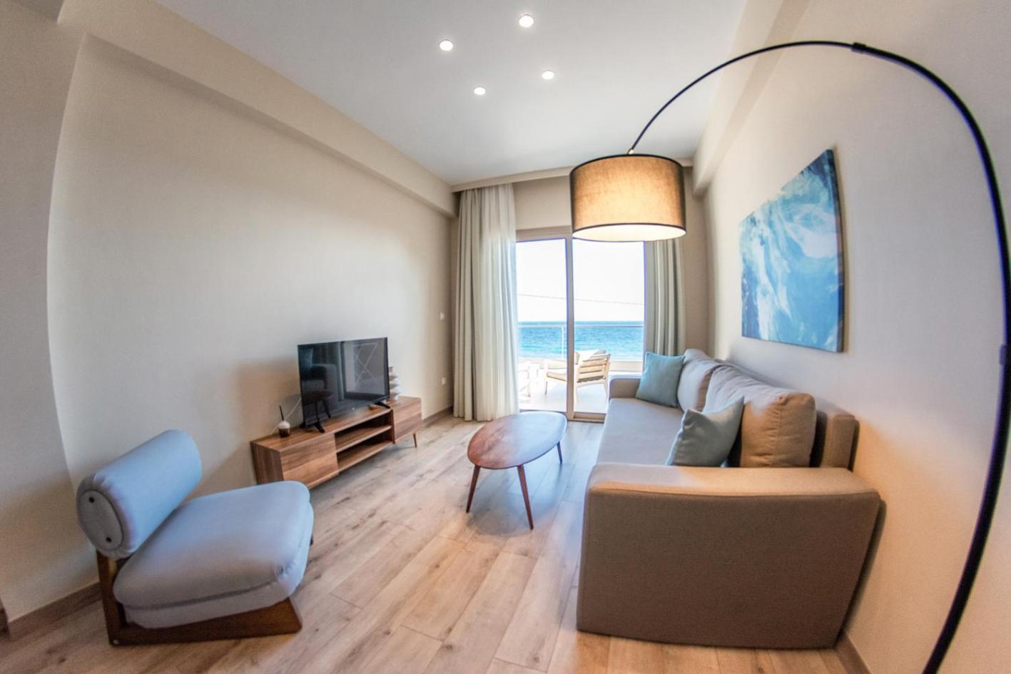 Kaiser Luxury Suites Achílleion Buitenkant foto